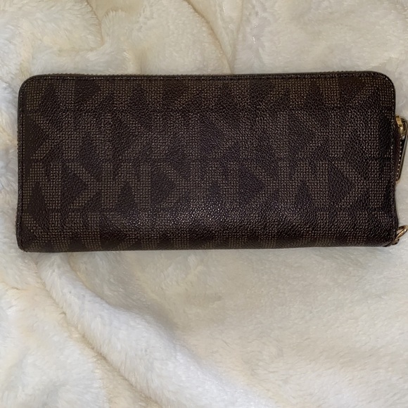 MK Wallet - Picture 2 of 8